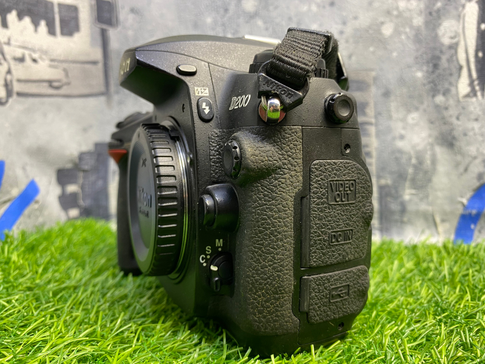 Nikon D200 (12 500 кадров) Покупка/Продажа