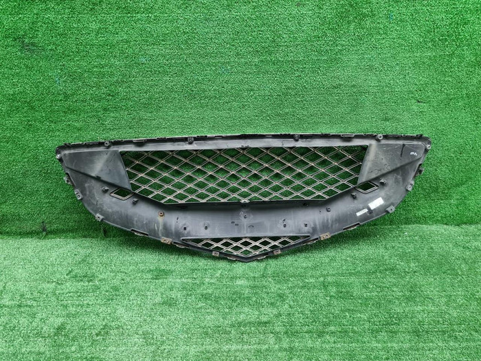 Решетка радиатора Genesis G80 2 (2020-2024)