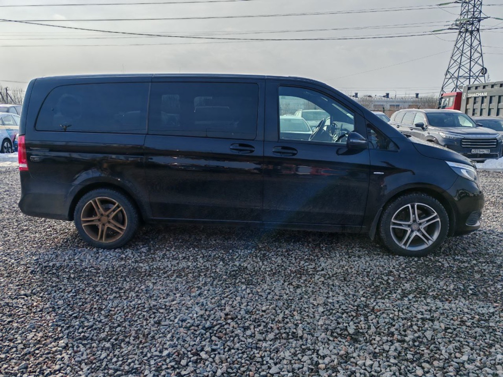 Mercedes-Benz V-CLASS 220 d Avantgarde 4MATIC