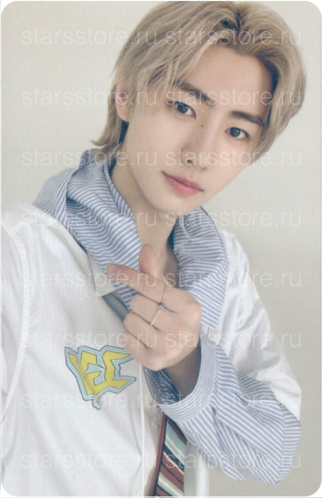 Фотокарта Sunghoon ENHYPEN - MANIFESTO : DAY 1 (weverse shop) Фотокарта Sunghoon ENHYPEN - MANIFESTO : DAY 1 (weverse shop)