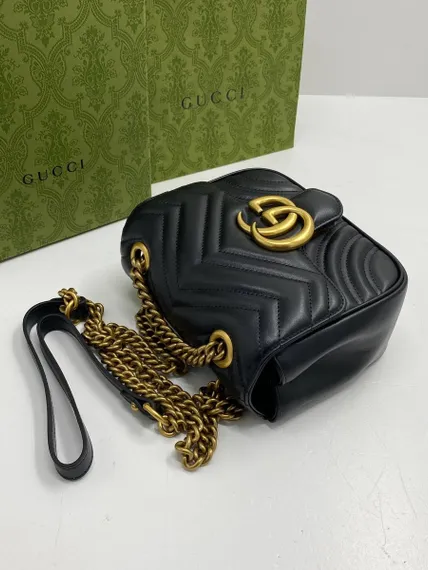 Мини-сумка на плечо женская Gucci GG Marmont черный