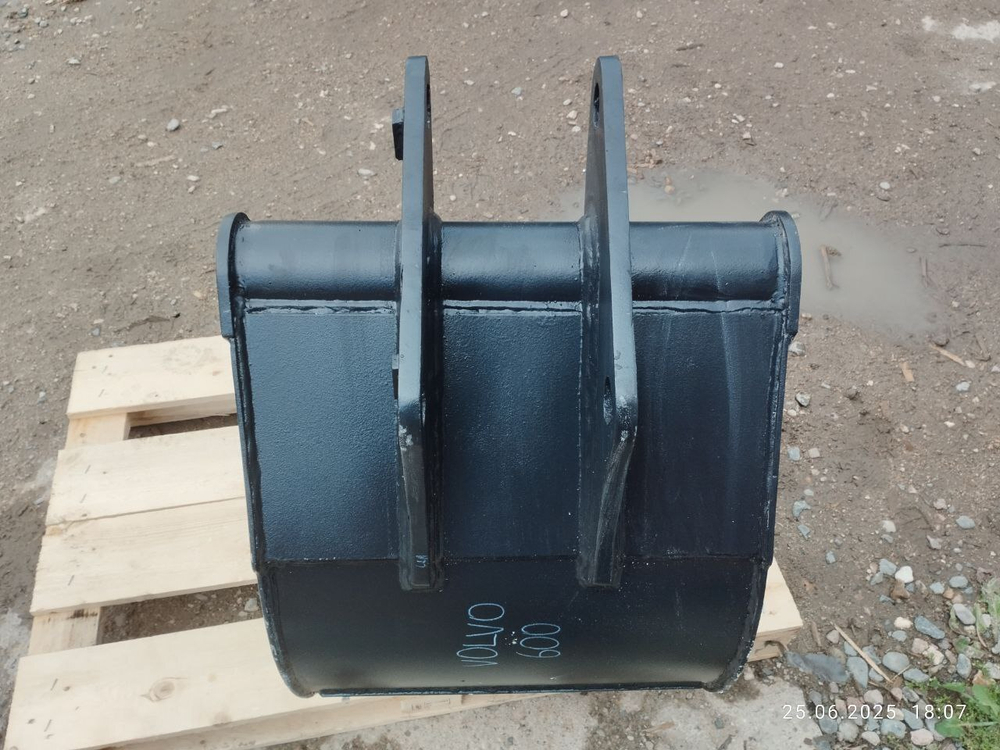 Ковш Volvo BL61(71) 600 мм 0,16 м3