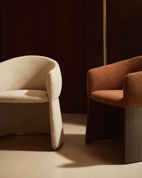 Стул Bosca из терракотового шенилла с ножками из шпона ореха