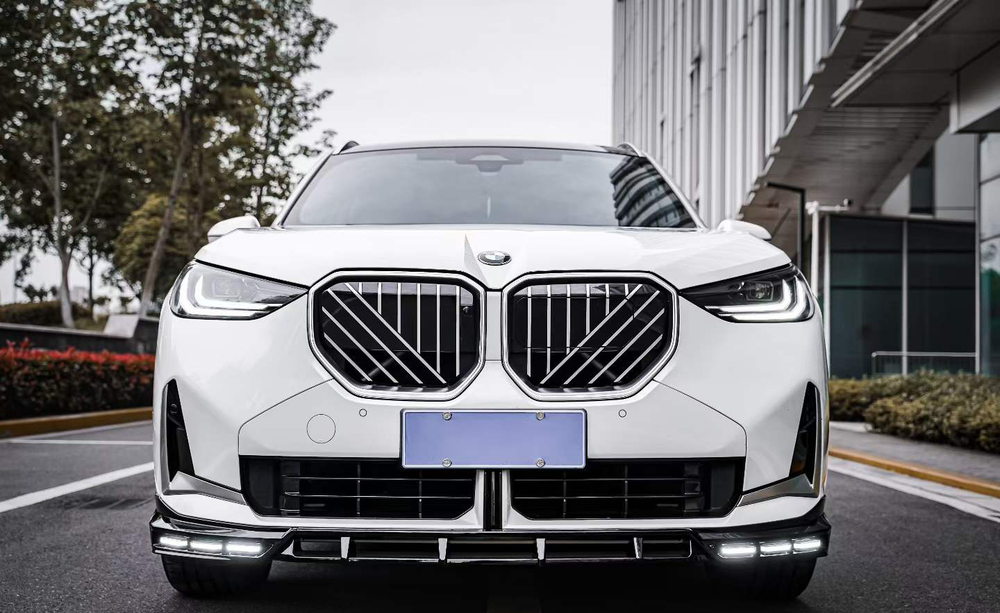 Обвес с подсветкой для BMW X3 G45 2025 БМВ аэродинамический тюнинг губа и диффузор бампера