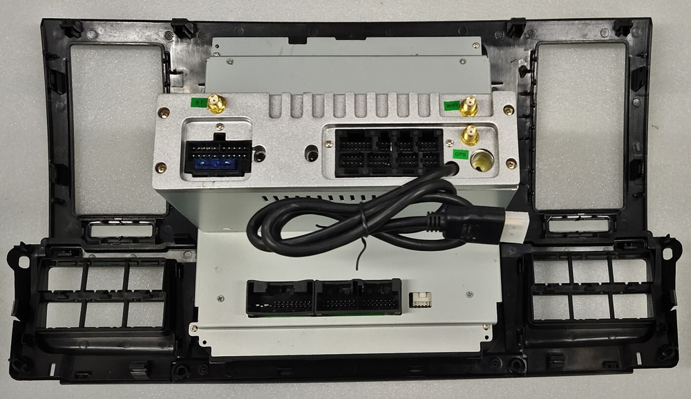 Магнитола для Volkswagen Multivan T6 2015-2019 - Carmedia XN-V9001 на Android 9, 6-ТУРБО ядер и 4ГБ-64ГБ