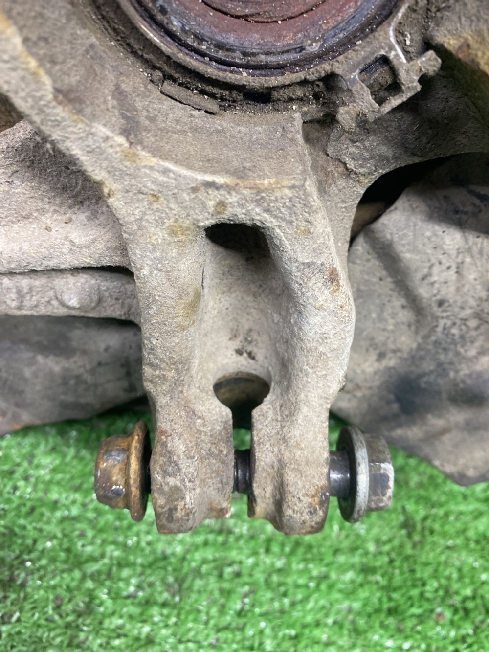 Поворотный кулак правый Renault Megane, II (200... с пробегом