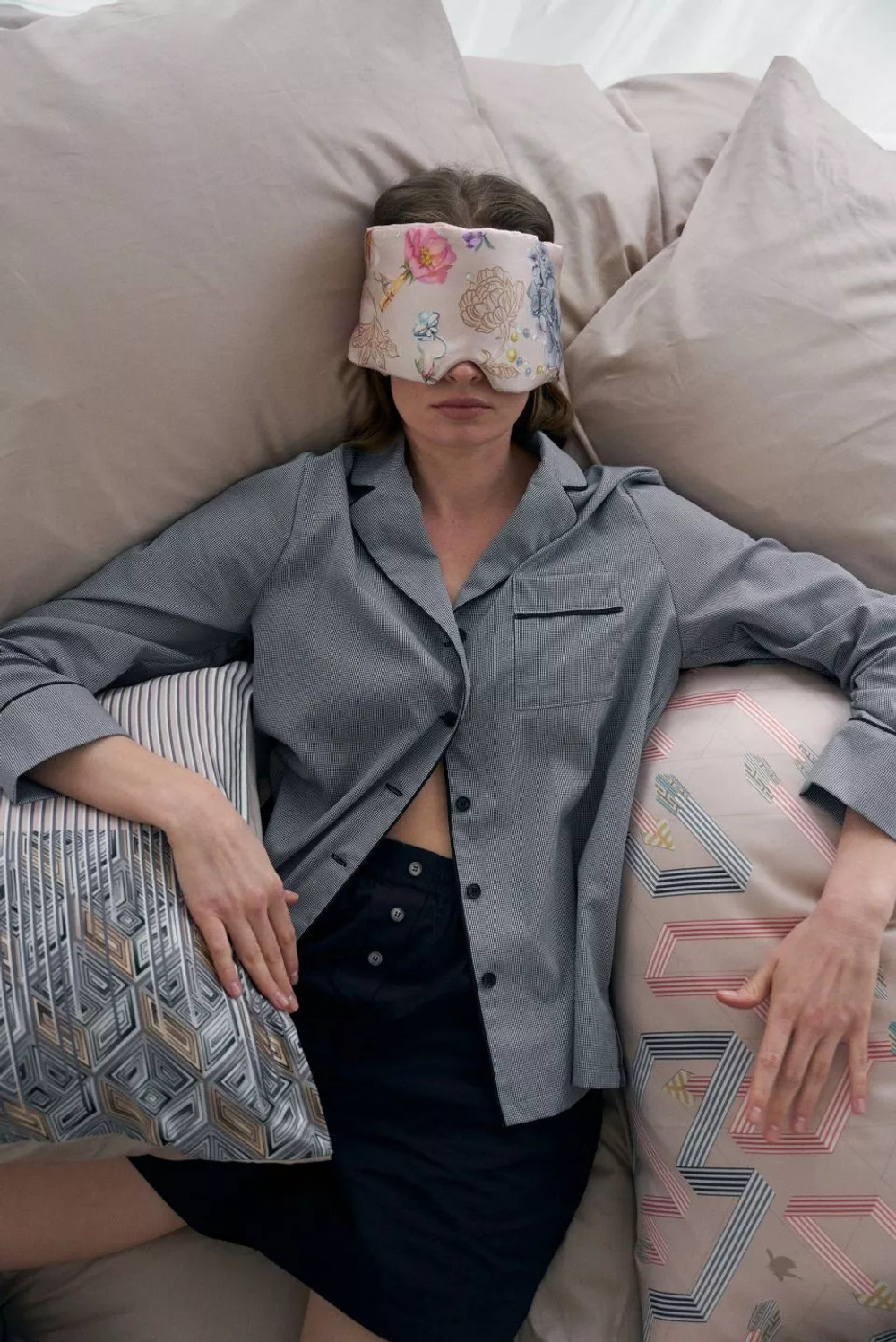 Наволочка 50х70 Mollen Фонтанка песочно-бежевая шелковая