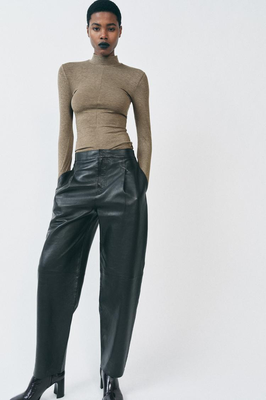 ZARA ЛОНГСЛИВ С ВОРОТНИКОМ-СТОЙКОЙ, БЕЖЕВЫЙ