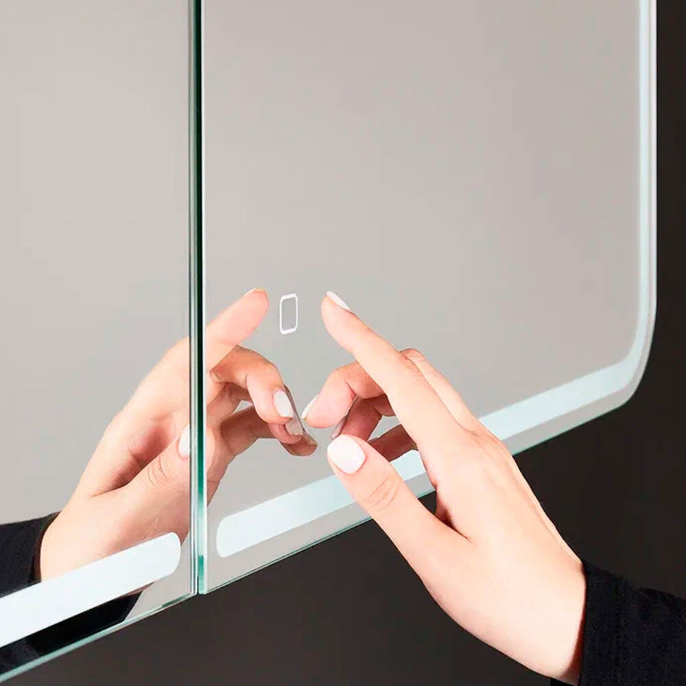 Зеркало-шкаф Бомонд, 80х80 см (сенсорный выключатель, белый корпус)