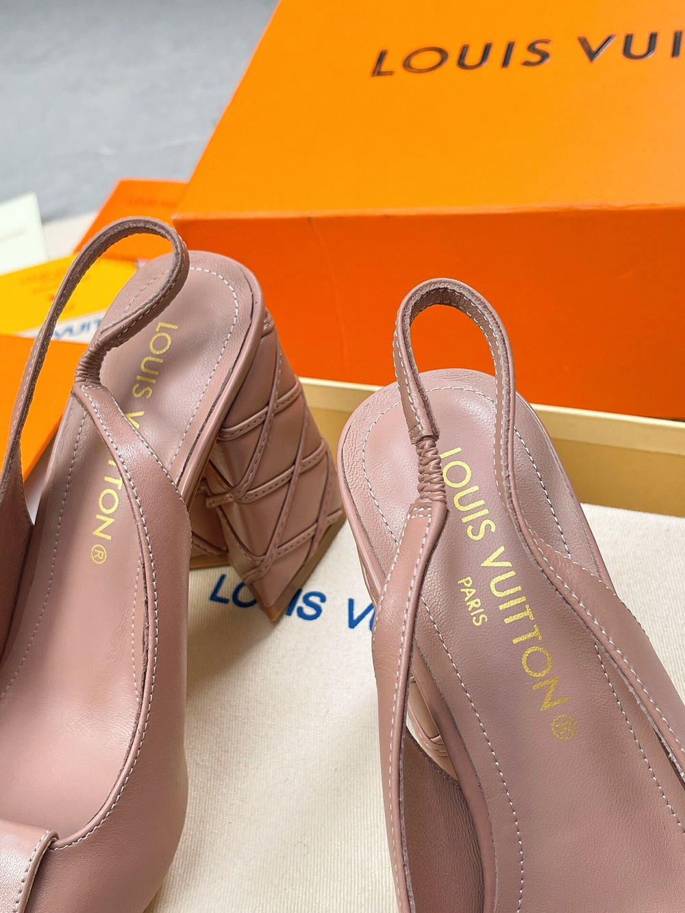 Louis Vuitton Shake Slingback Pump