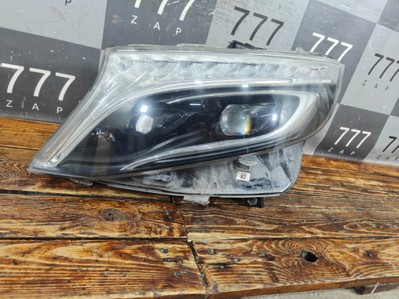 Фара левая LED Adaptive Mercedes V-Class (W447) 14-нв Б/У Оригинал A4479065200