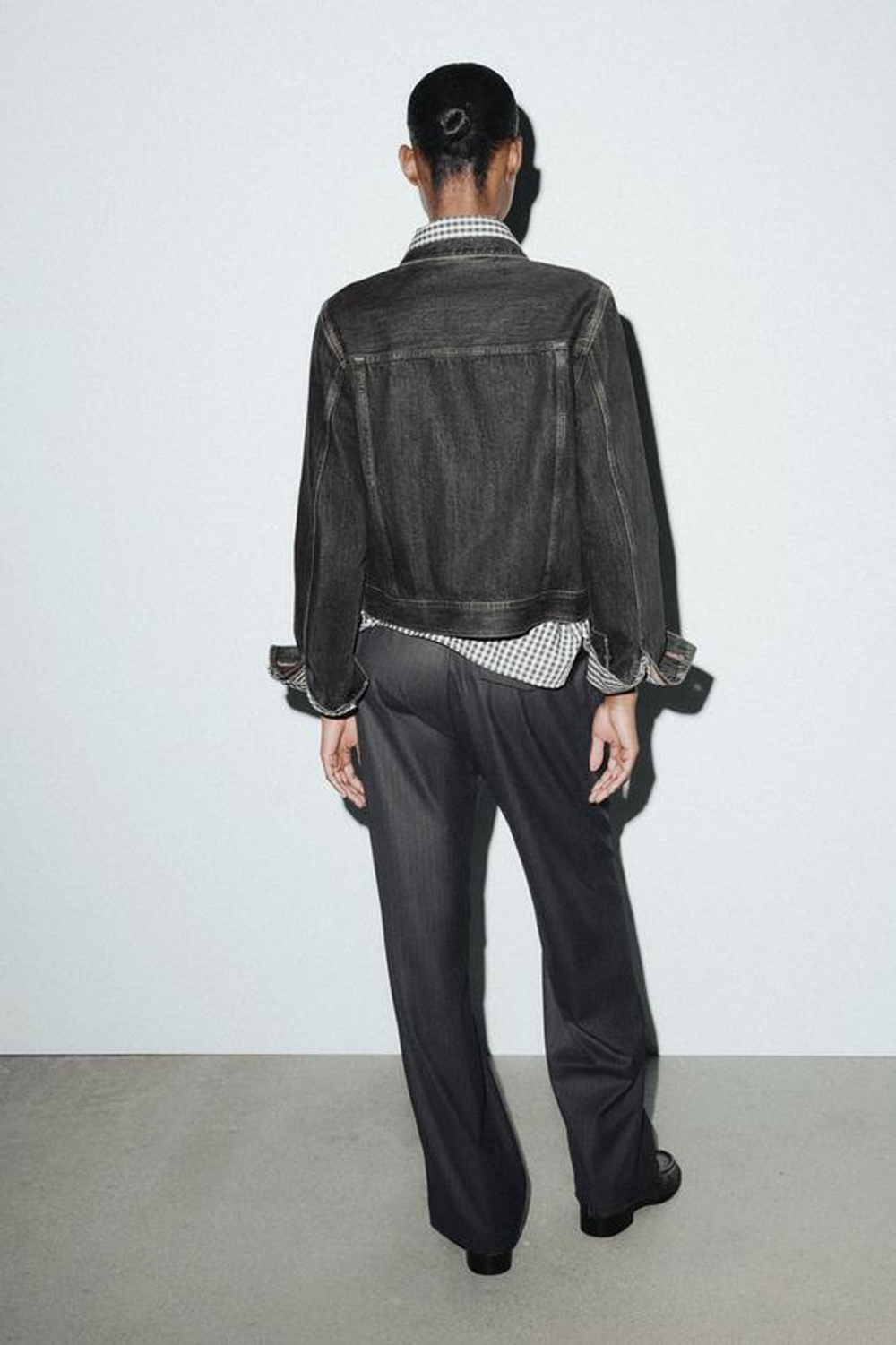 ZARA БРЮКИ С ЗАЩИПАМИ, МОРСКОЙ СИНИЙ