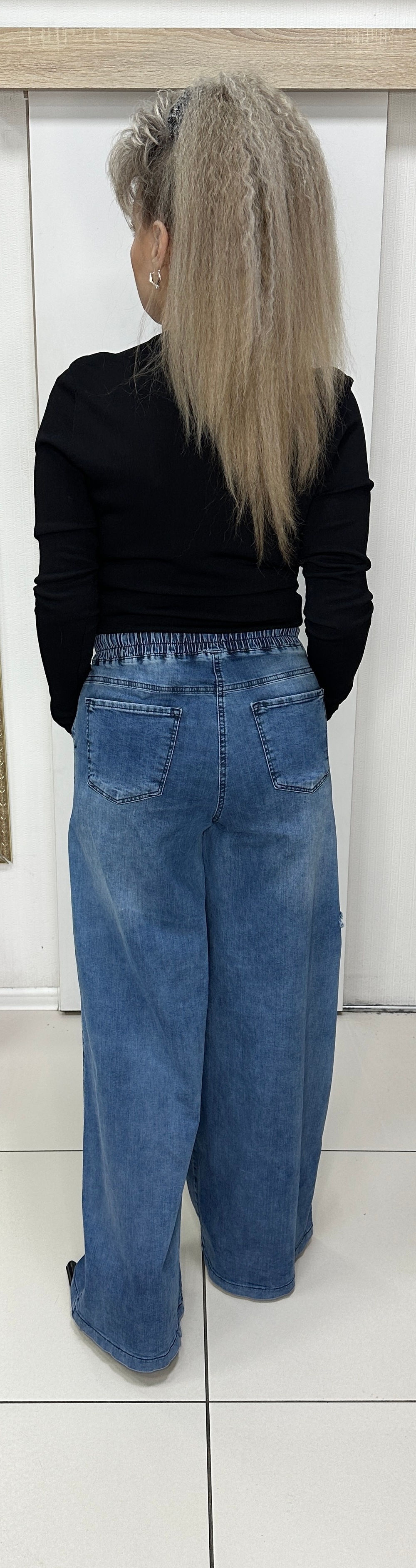 Синие джинсы c принтом из звезд