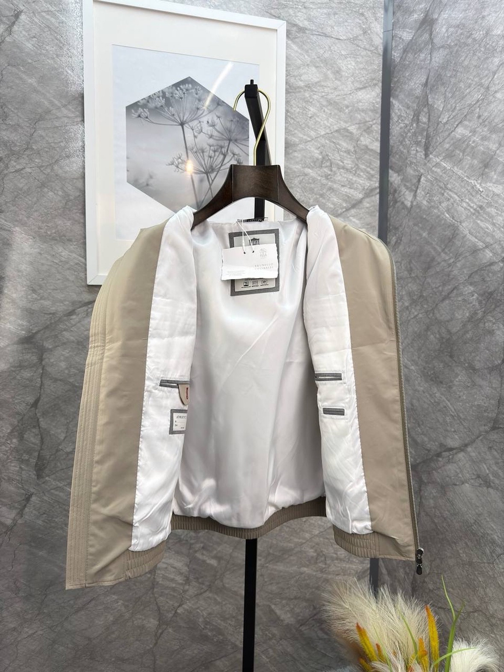 Легкая жилетка Brunello Cucinelli