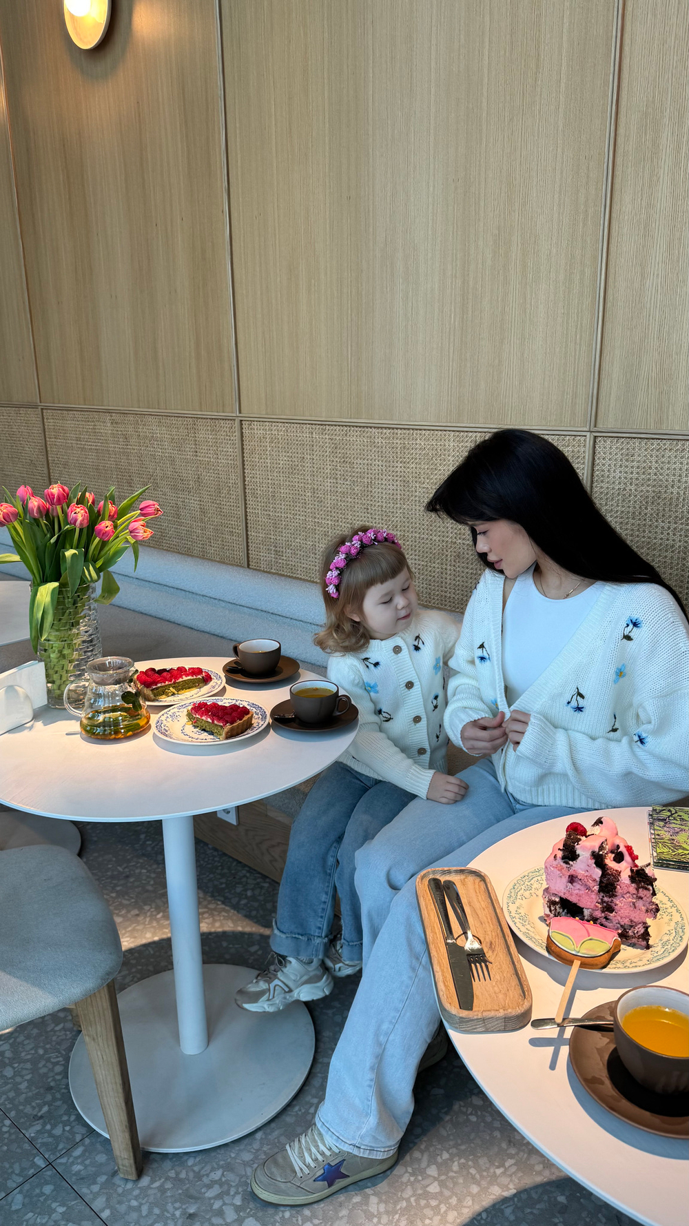 Кардиган с цветами детский