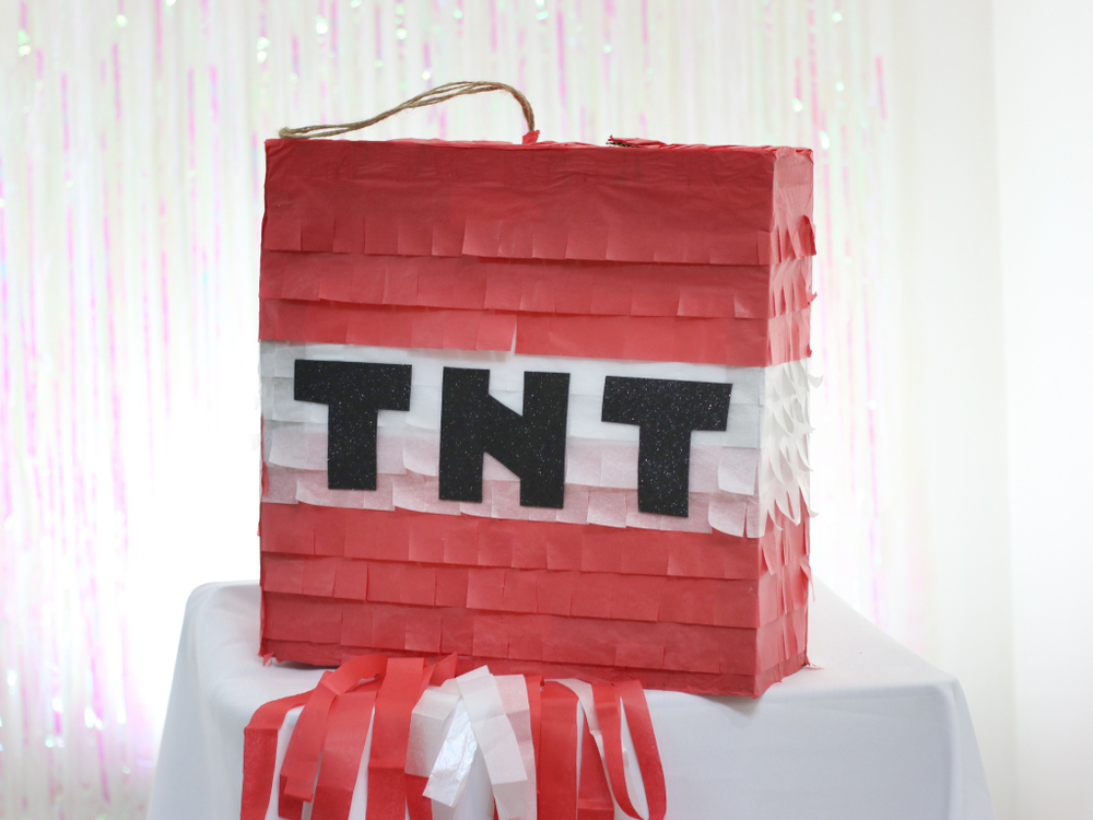 Пиньята "TNT"