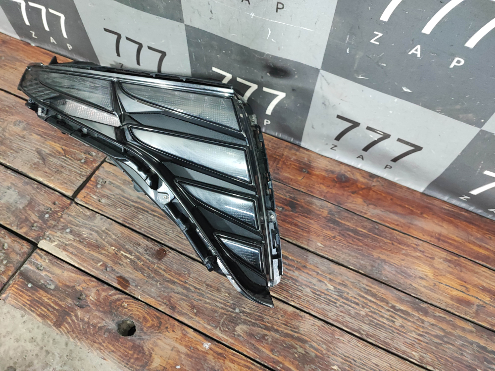 Фара ДХО правая Hyundai Tucson 4 (NX4) 20-нв Б/У Оригинал 92208N9300