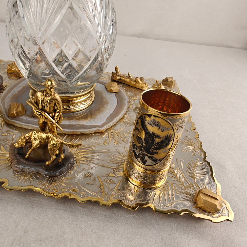 Набор водочный с графином на агате "Охотник"