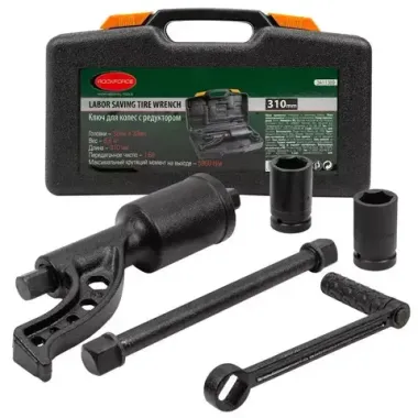 Набор инструмента: гайковерт ручной с редуктором в комплекте с головками RockForce