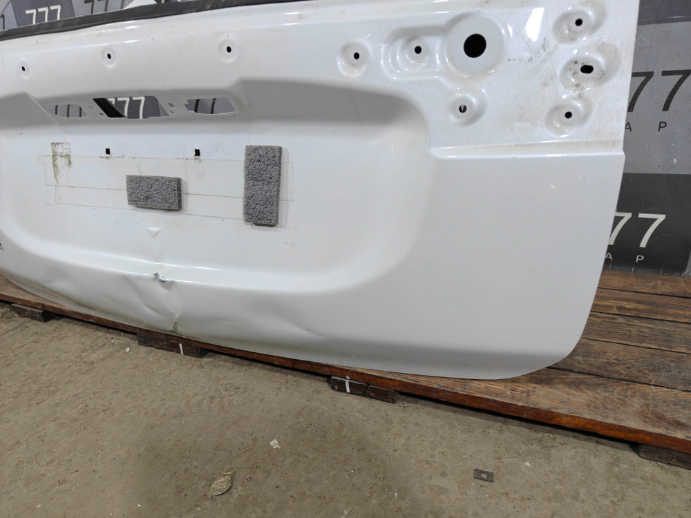 Крышка багажника Mitsubishi Outlander 3 15-нв Б/У Оригинал 5801B818