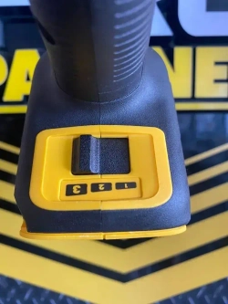 Аккумуляторный реноватор DEWALT DCS356, 18 В, 20000 кол/мин, без АКБ и ЗУ