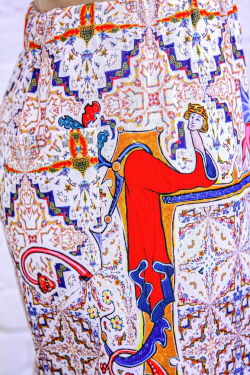 Комплект (зип худи и брюки) "Лабиринт", по мотивам Псалтири Латтрелла (Luttrell Psalter) и средневековых буквиц