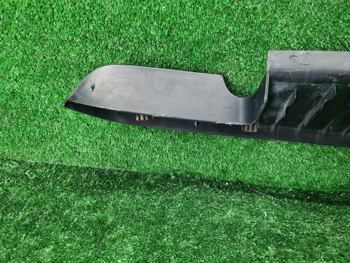 Накладка заднего бампера верхняя Mercedes X W470 (2017-2020)