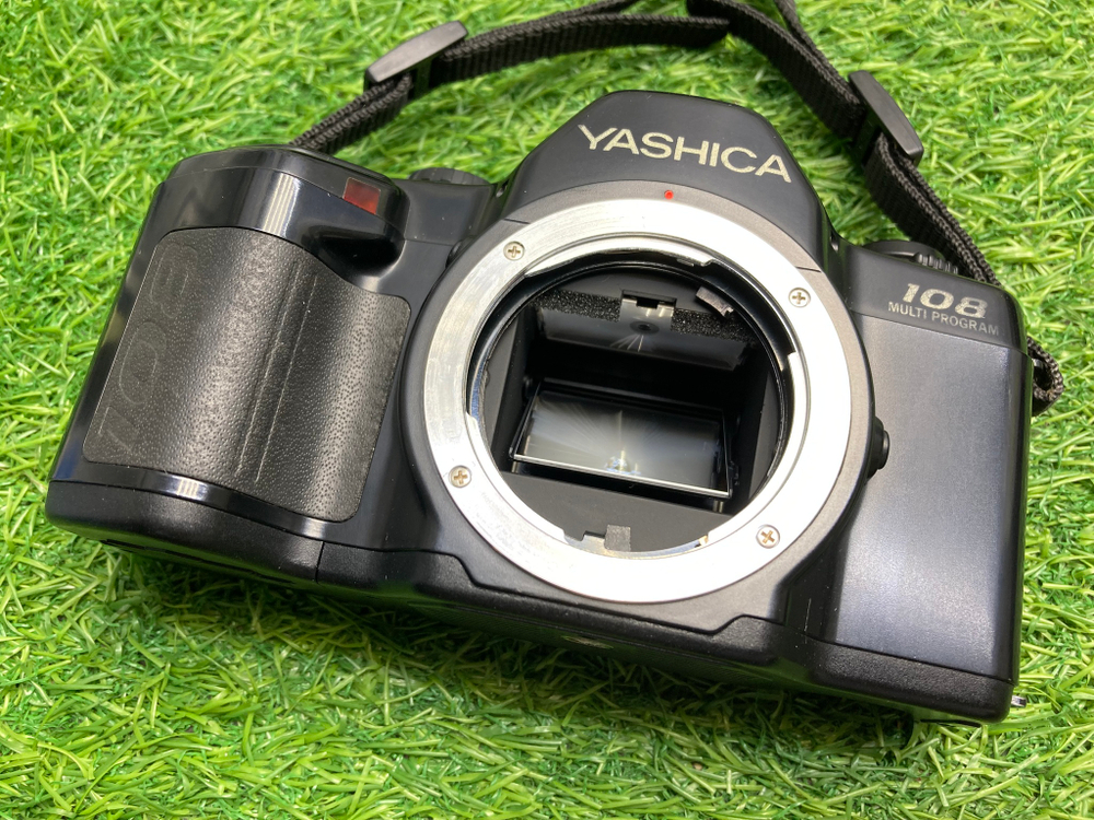 Yashica 108