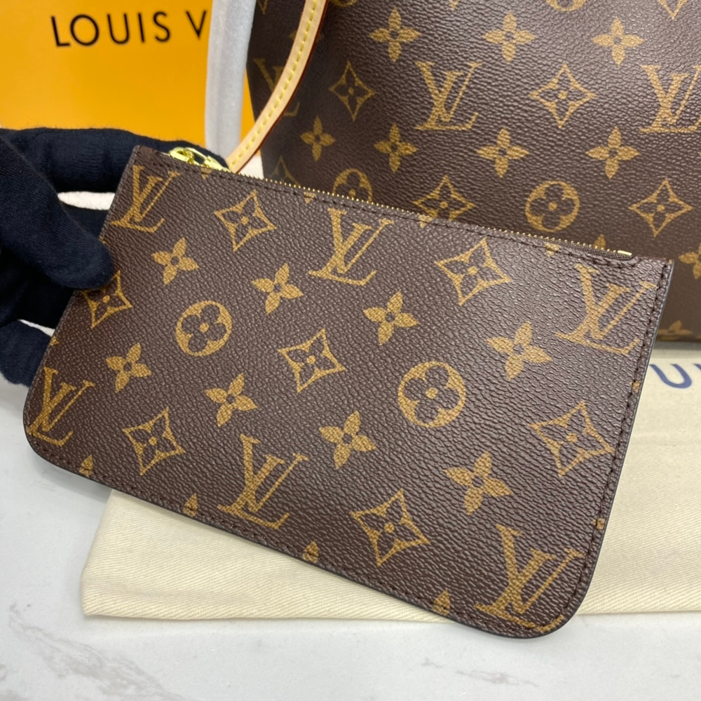 Louis Vuitton Neverfull PM