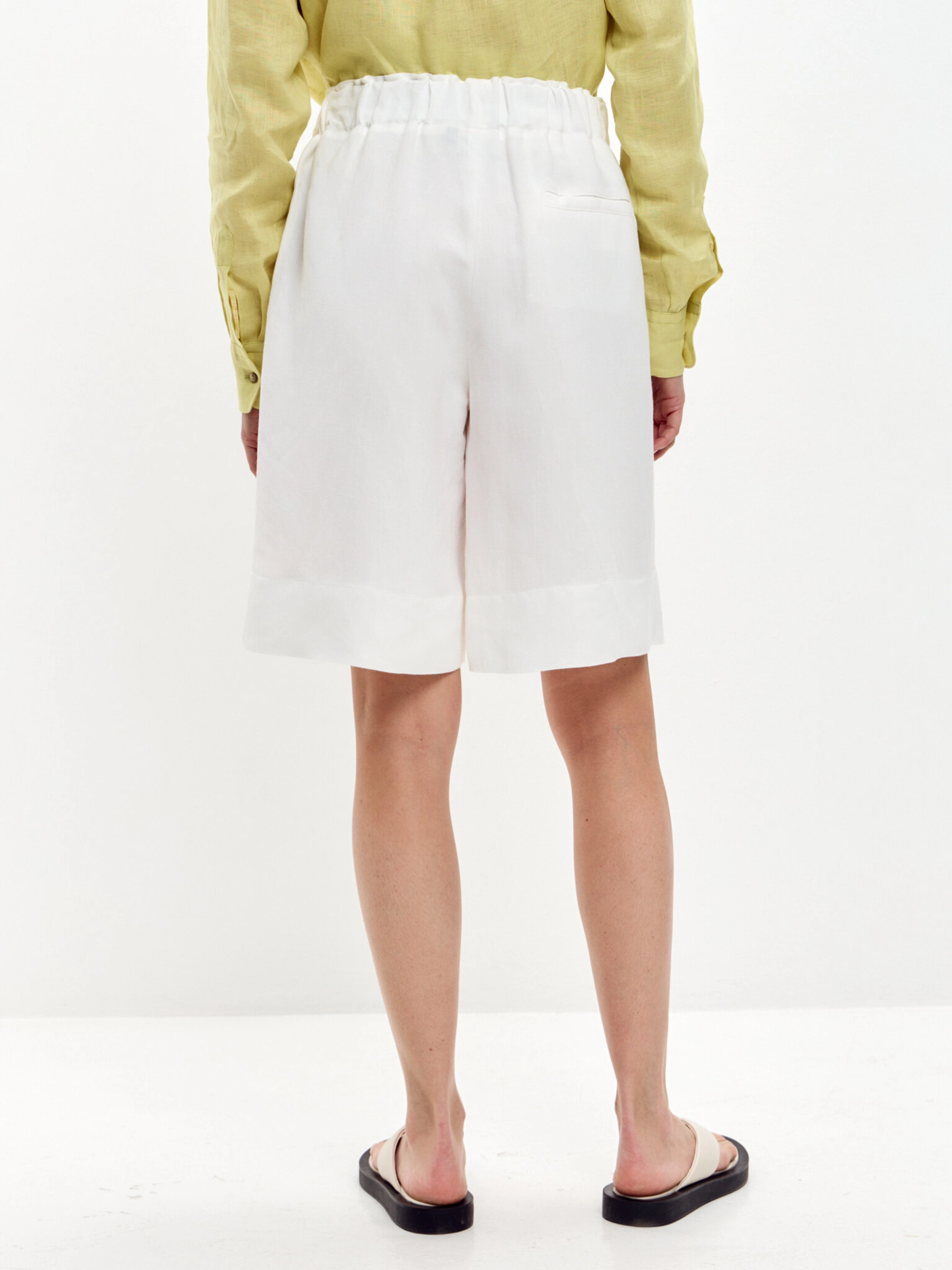 Льняные шорты