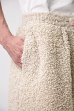 Шорты Choompu Барашек удлиненные с защипами бежевые