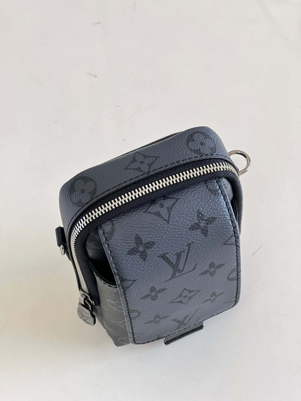Louis Vuitton Flap Double Phone Pouch