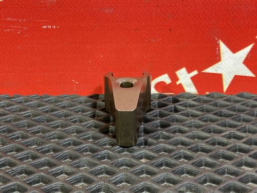 Кронштейн форсунки