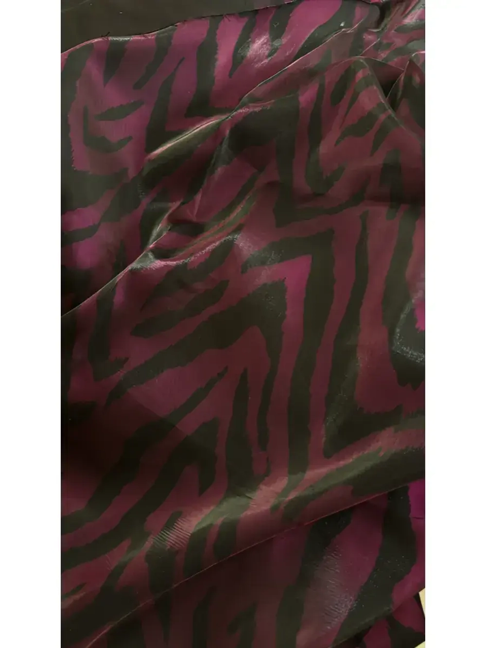 Вискоза-шелк. Зебра на фуксии, 1,6 м