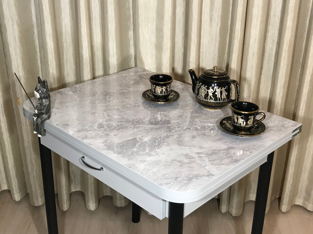 Кухонный раскладной стол с ящиком на черных ножках Wide Grey Marble