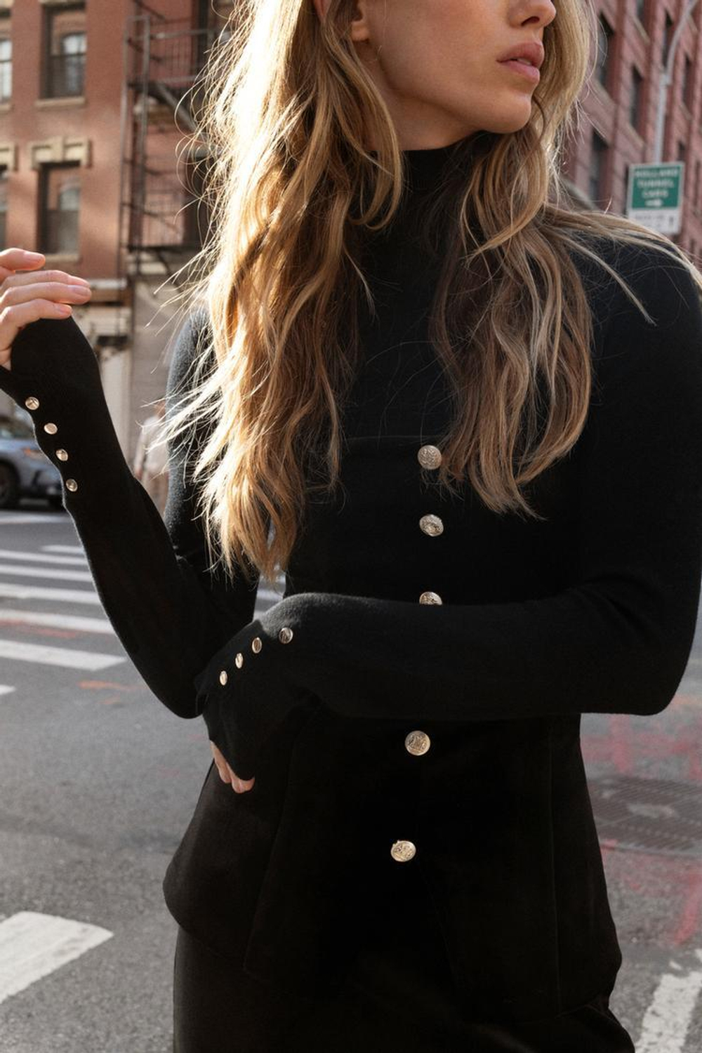 ZARA БАРХАТНЫЙ ТОП БЕЗ БРЕТЕЛЕЙ, ЧЕРНЫЙ