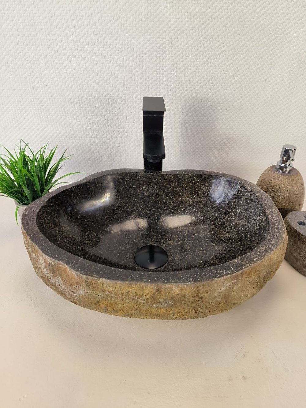 Раковина из речного камня RS-65995 46х33х15 из натурального камня