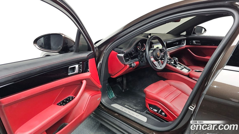 Porsche Panamera (971) 3.0 AWD (03.2020)