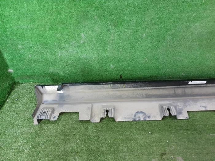 Накладка порога правая Mercedes GLE V167 (2018-н.в.) AMG