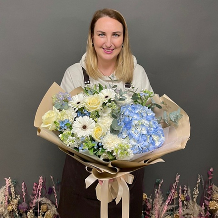 Купить Букет цветов «Кремовое небо»