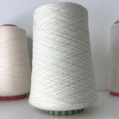 FLWS0001 - Falconeri; 100% кашемир; 1400м/100гр, (2/28); col. BC1037, цвет: белый; в т.ч. маленькие бобинки: 166 и 186гр. S701