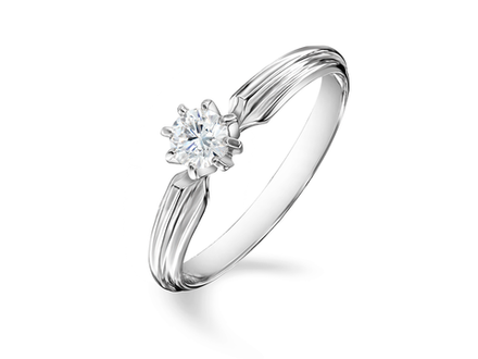 Помолвочное кольцо с бриллиантом