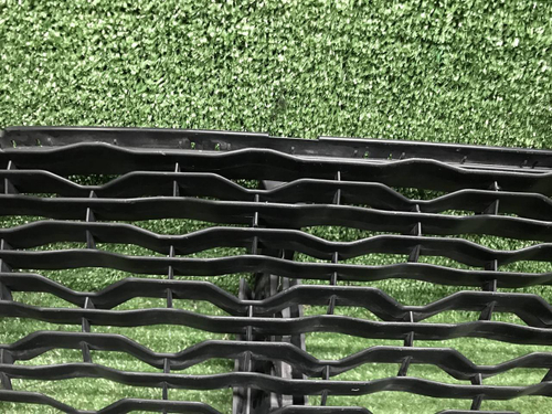 Решетка переднего бампера Renault Duster 2 (20-нв)