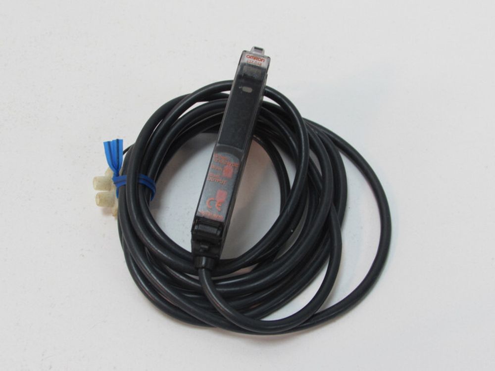 OMRON Yaskawa E3X-DA8