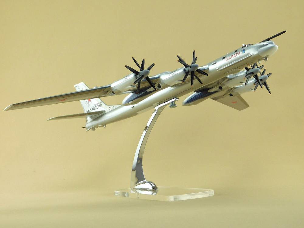 Модель самолета Ту-95МС (М1:100, Самара,  RF-94121, 21)