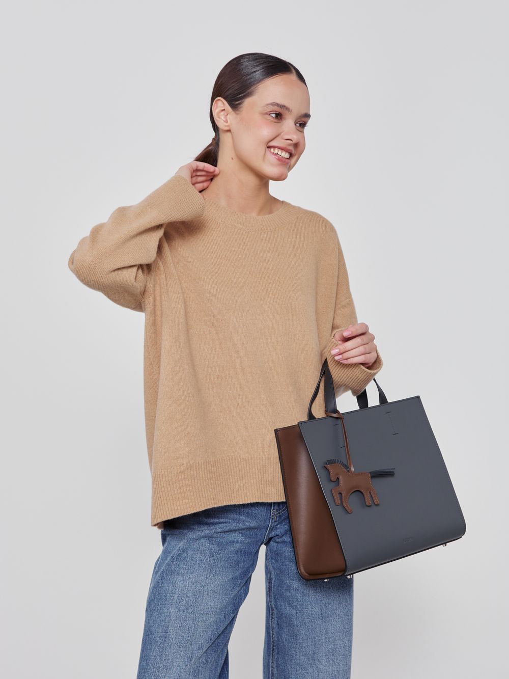 БРЕЛОК ЛОШАДКА D.BROWN|BLACK