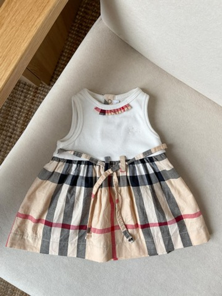 Платье Burberry, 62