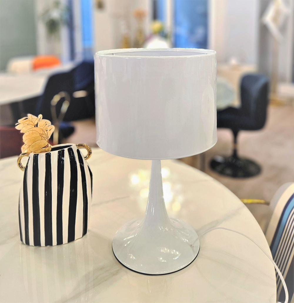 Лампа настольная Spun Light T