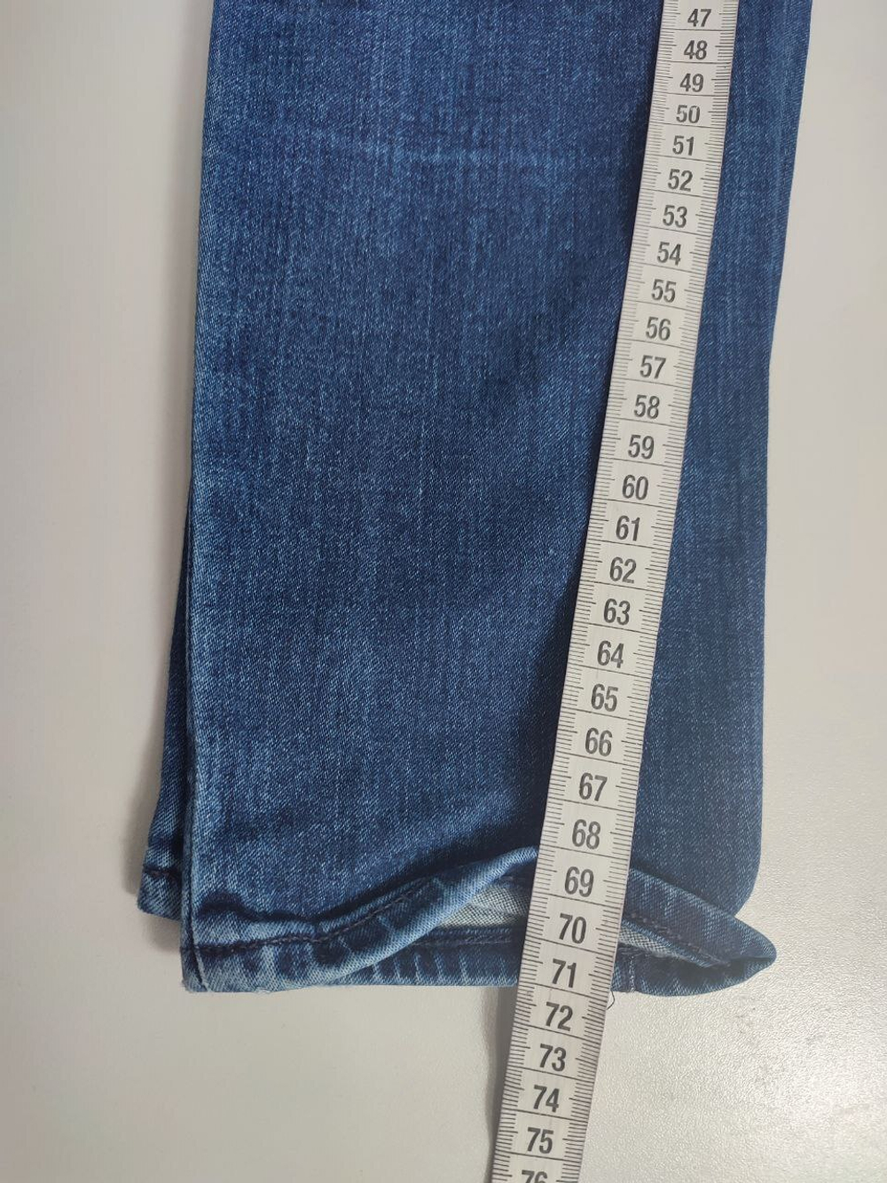 Джинсы Paige. базовые 44 размер