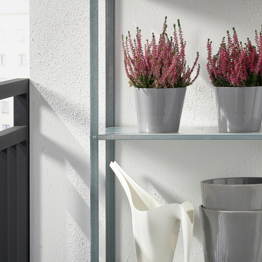 IKEA SKOGSVINBÄR  (ИКЕА СКОГСВИНБÄР)  -  Крышка для цветочного горшка, серая, 12 см